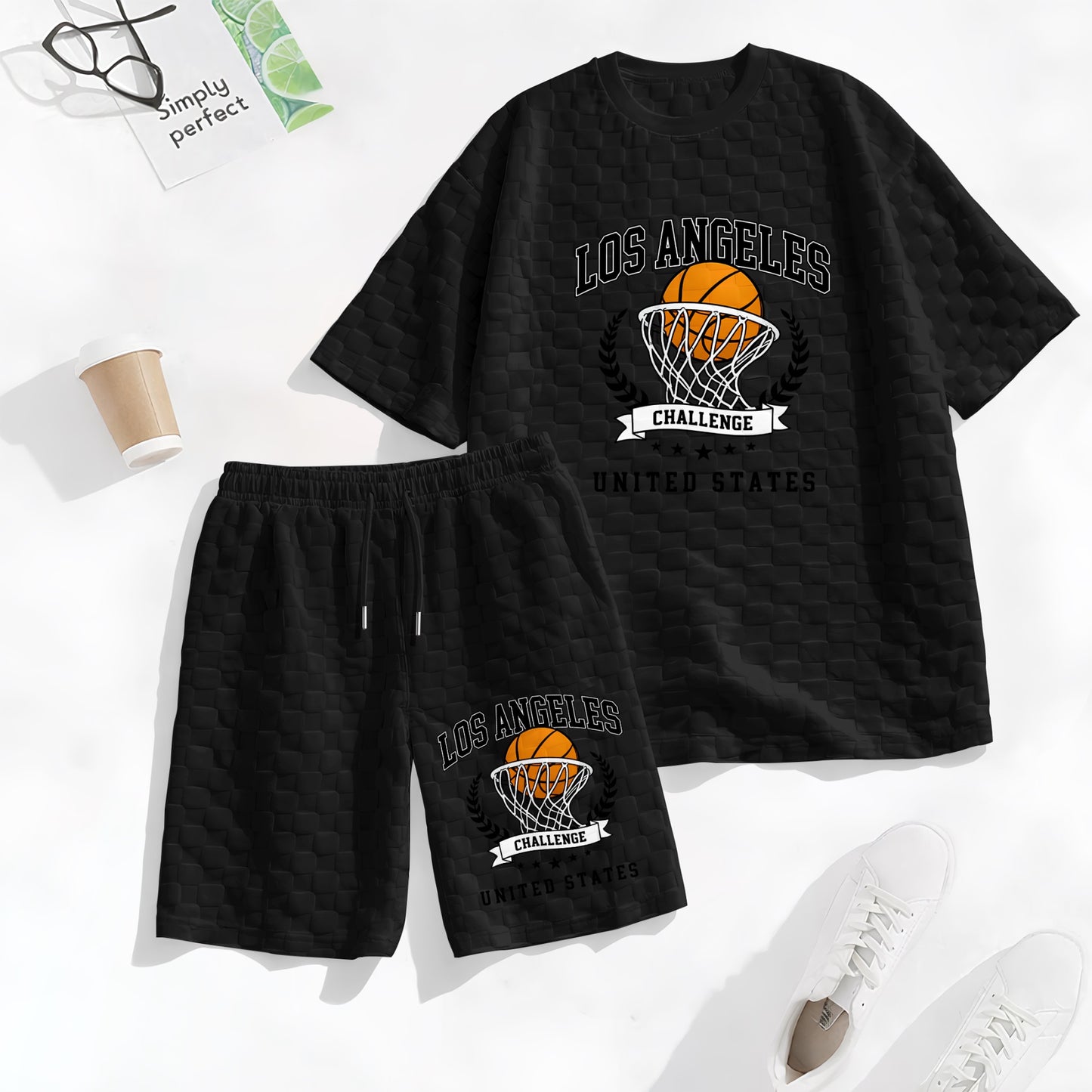 Men's Basketball Graphic Print Spring And Summer Drawstring Shorts Set, A Casual Summer Outfit, Including A Short-Sleeved Shirt And Shorts, Suitable For Everyday Wear And Sports Activities. A Two-Piece Set For A Relaxed And Active Lifestyle.