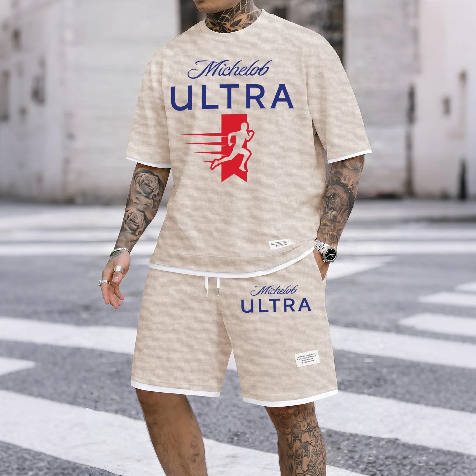 Men's vintage beverage print drawstring shorts set, suitable for spring and summer wear. This casual summer set includes a short-sleeved shirt and shorts, perfect for everyday wear and sports. Two-piece set design.