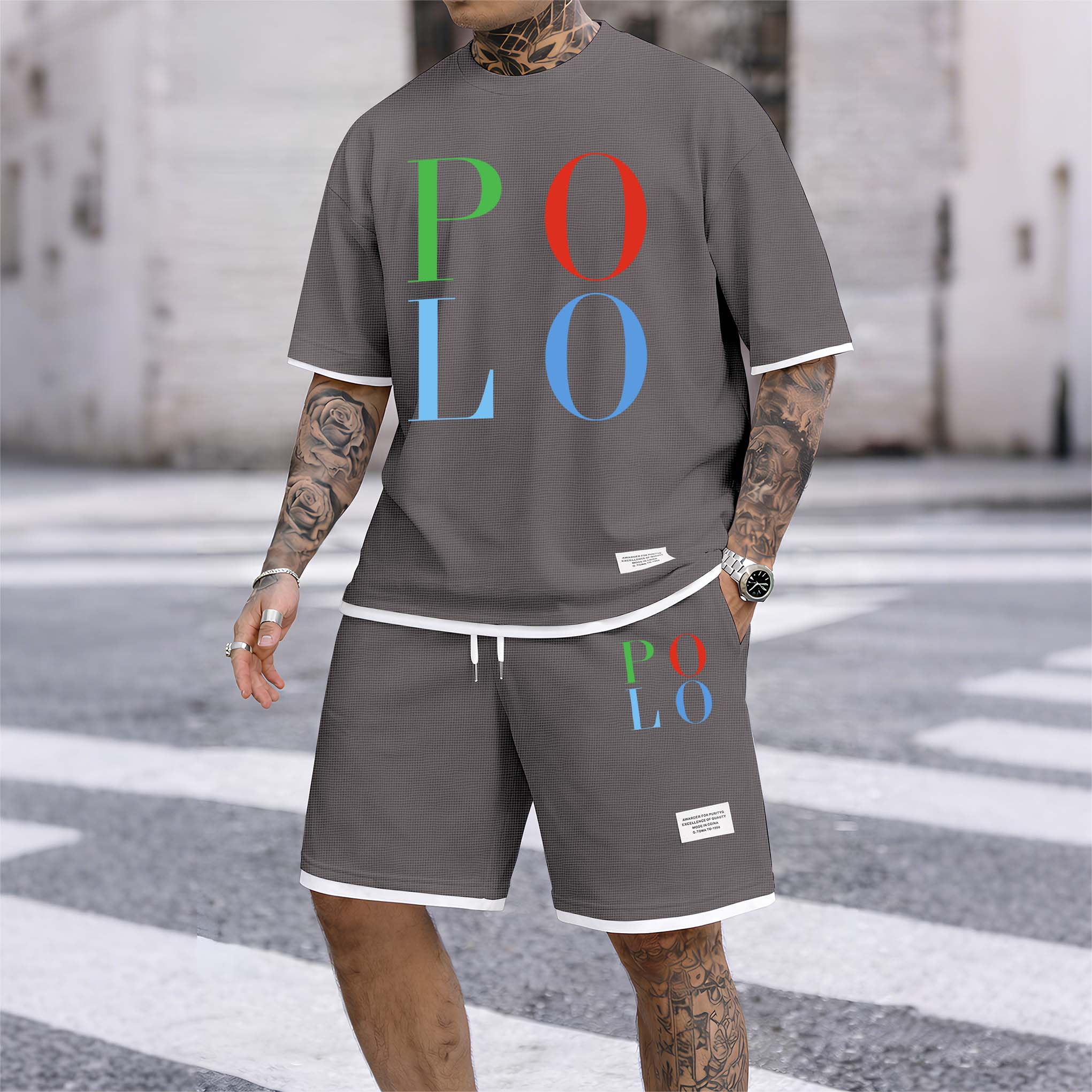 Men's Polo Print Drawstring Shorts Set For Spring/Summer. A Casual Summer Outfit, Including A Short-Sleeved Shirt And Shorts, Suitable For Everyday Wear And Sports. A Two-Piece Set For A Relaxed And Energetic Lifestyle.