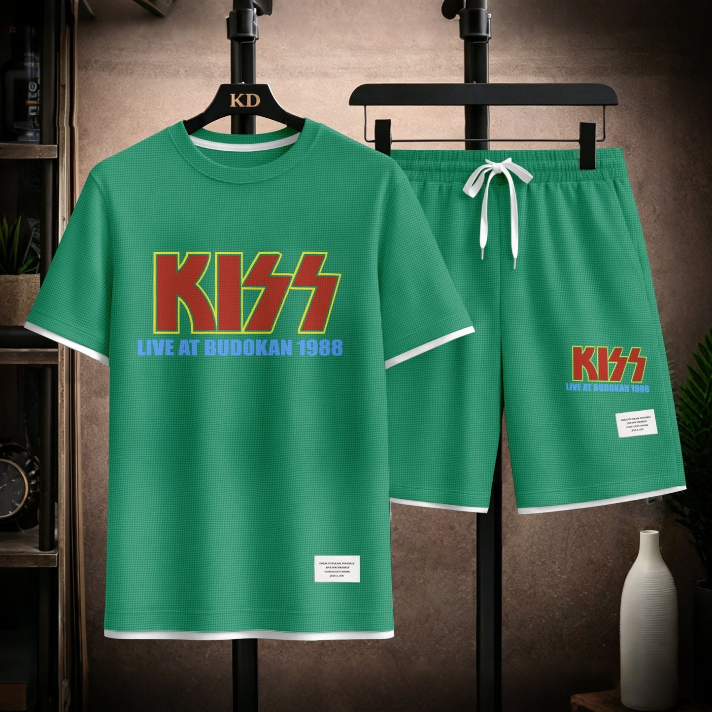 Men's KISS Print Short Sleeve Shirt and Drawstring Shorts Set, Casual Summer Two-Piece Outfit, Lightweight Breathable Relaxed Fit Athletic Set for Daily Wear, Beach, Vacation, Travel and Loungewear