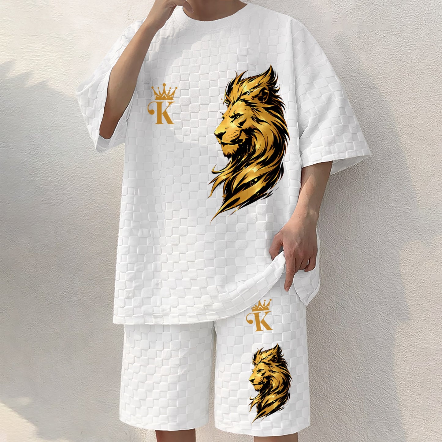Men's KING Print Spring And Summer Drawstring Shorts Set, A Casual Summer Outfit, Including A Short-Sleeved Shirt And Shorts, Suitable For Everyday Wear And Sports Activities.