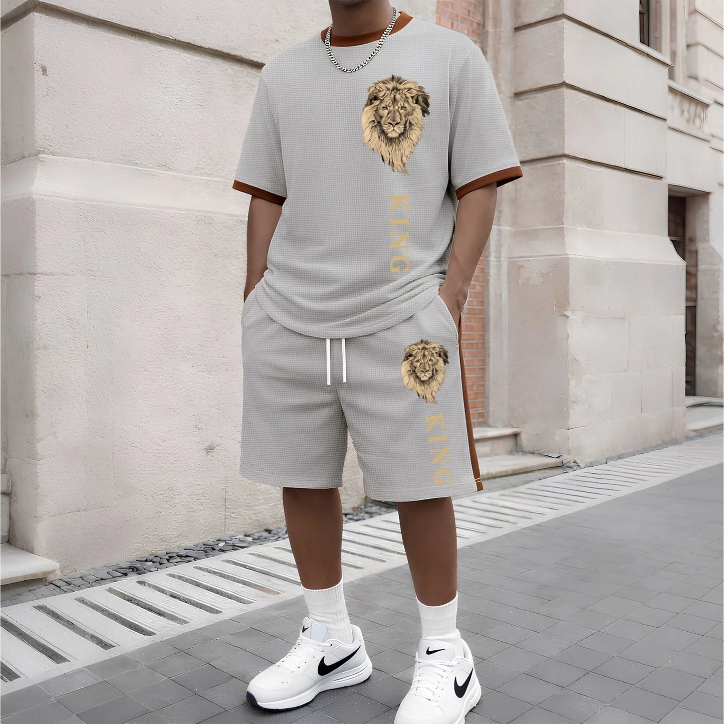 Men's King Pattern Short-Sleeved T-Shirt And Drawstring Shorts Set, Men's Casual Sportswear, Short-Sleeved Top And Shorts, Summer Men's Everyday Wear, Indoor And Outdoor Athletic Wear, Sports Set