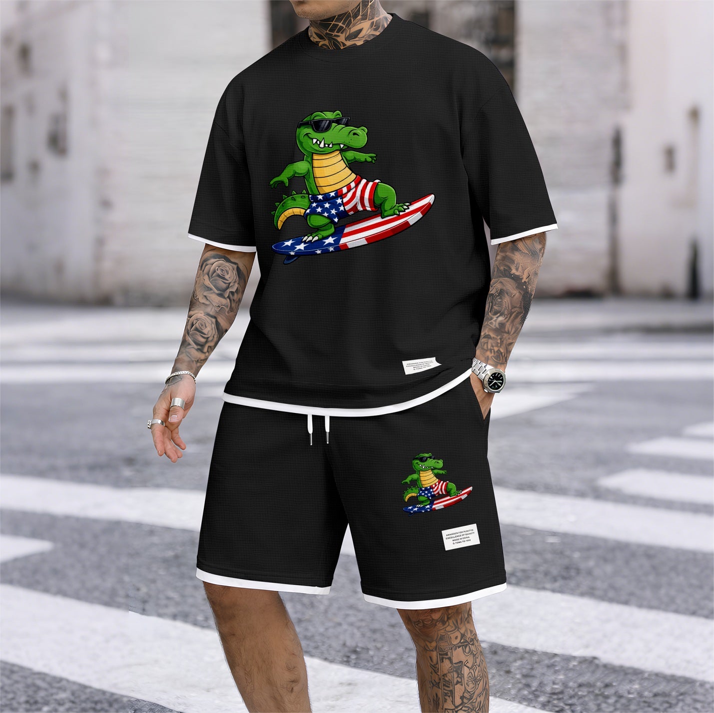 Men's Amusing Animals print drawstring shorts set for spring/summer, a casual summer outfit including a short-sleeved shirt and shorts, suitable for everyday wear and sports. A two-piece set for a relaxed and energetic lifestyle.