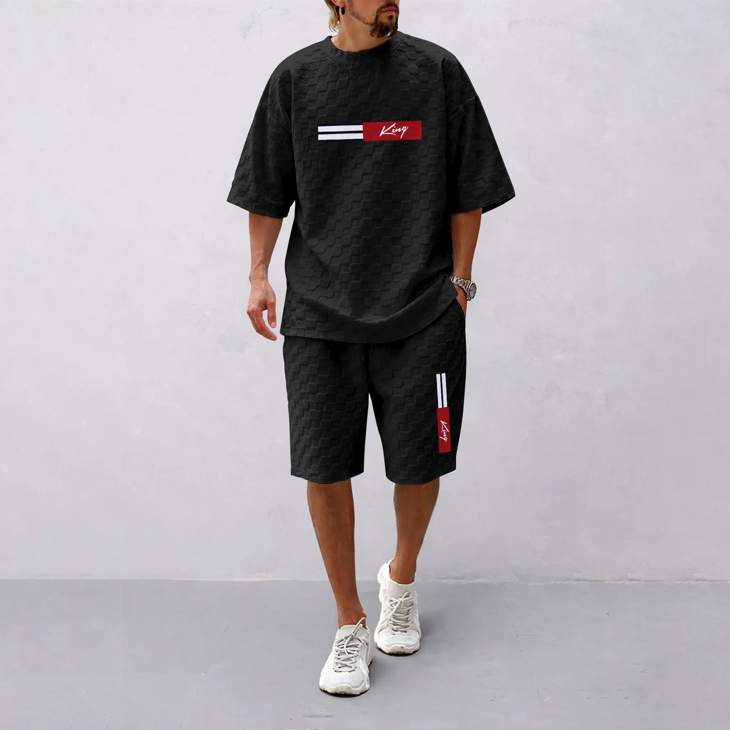 Men's Spring and Summer 'King' Letter Print Checkered Fabric Drawstring Shorts Set, Casual Summer Outfit with Short-Sleeved Shirt and Shorts, Ideal for Everyday Wear and Sports Activities