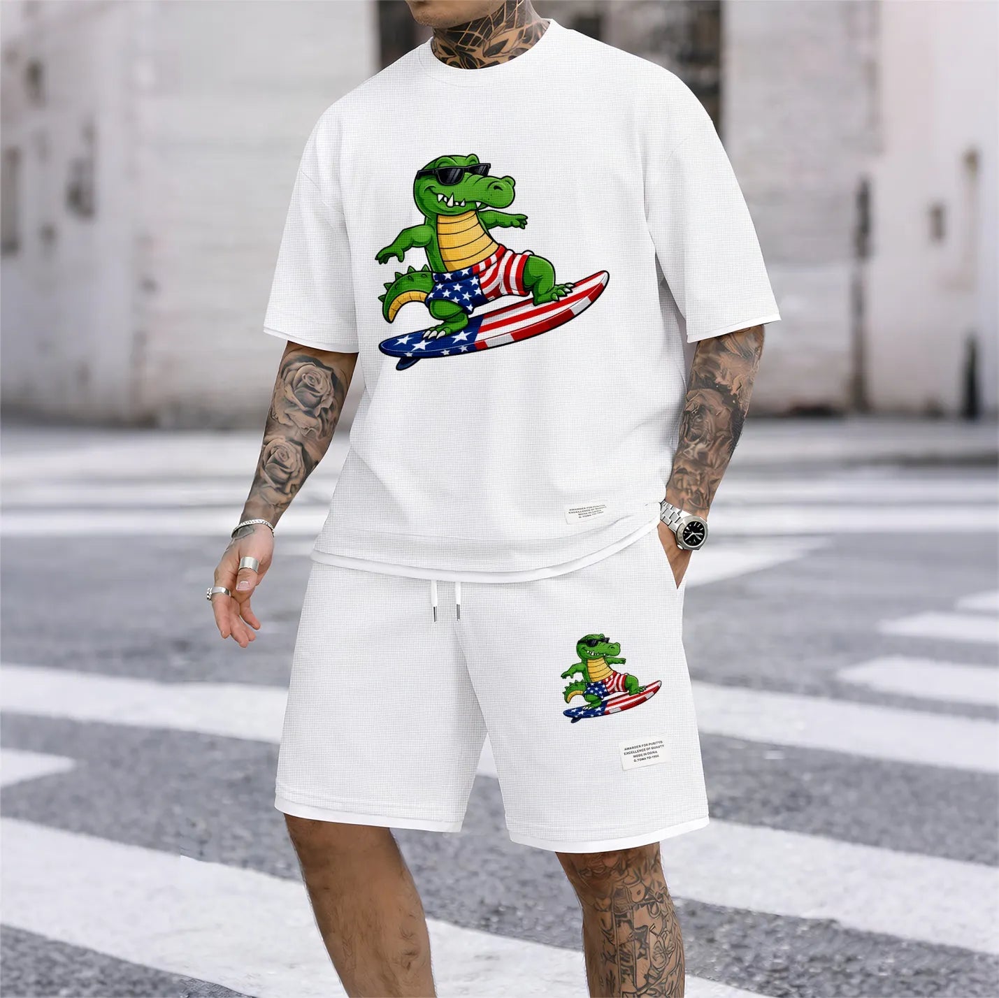 Men's Amusing Animals print drawstring shorts set for spring/summer, a casual summer outfit including a short-sleeved shirt and shorts, suitable for everyday wear and sports. A two-piece set for a relaxed and energetic lifestyle.