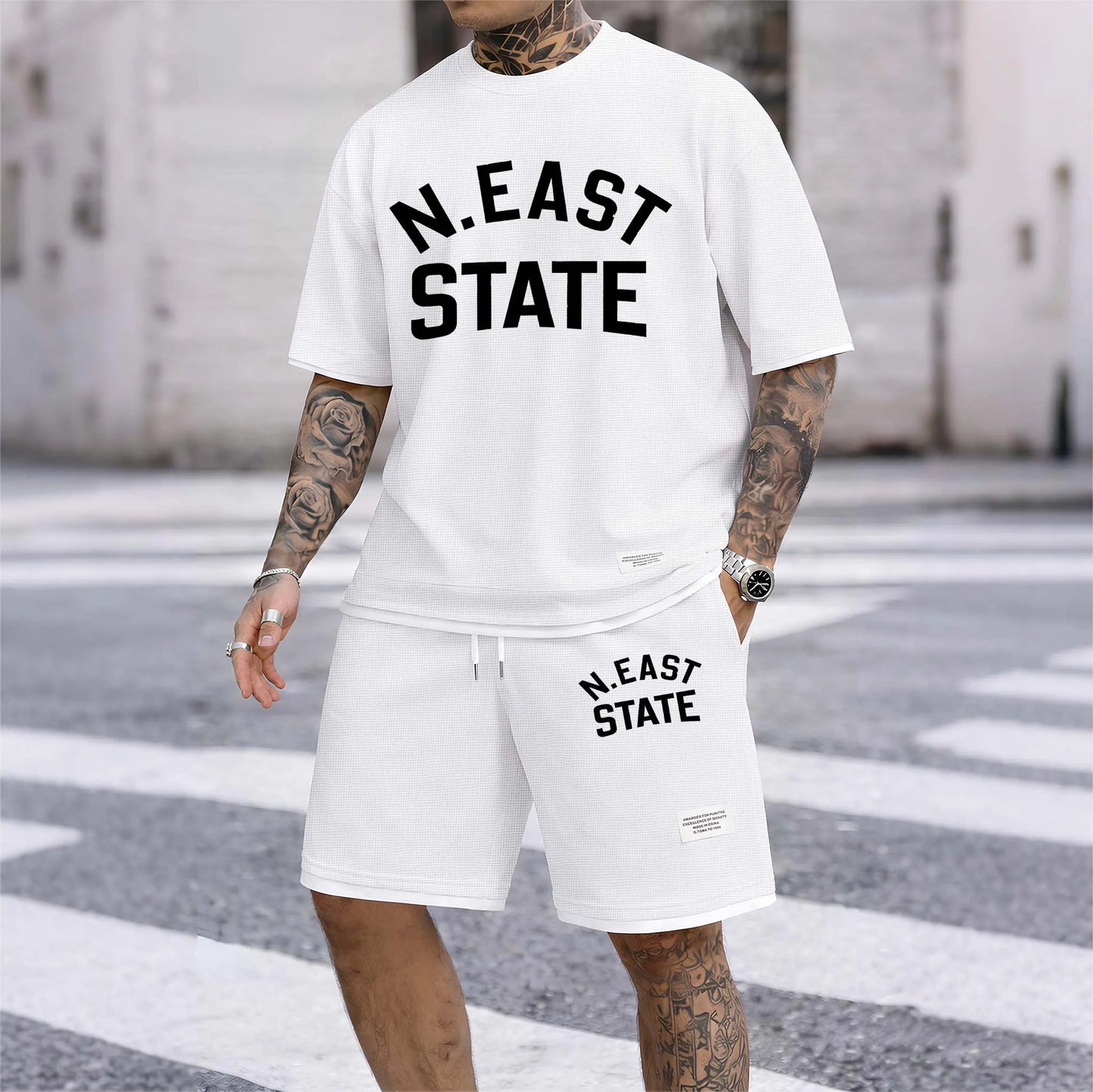 Men's Letter Print Drawstring Shorts Set For Spring/Summer. A Casual Summer Outfit, Including A Short-Sleeved Shirt And Shorts, Suitable For Everyday Wear And Sports. A Two-Piece Set For A Relaxed And Energetic Lifestyle.