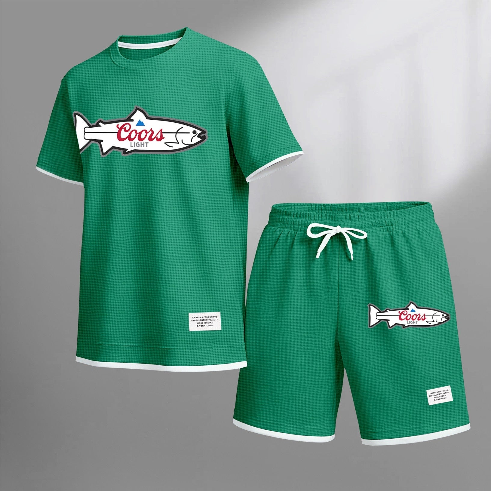 Men's vintage beverage print drawstring shorts set, suitable for spring and summer wear. This casual summer set includes a short-sleeved shirt and shorts, perfect for everyday wear and sports. Two-piece set design.
