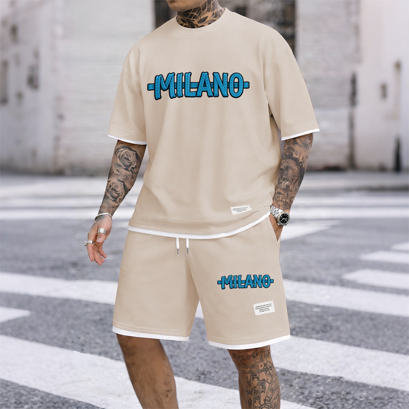 Men's MILANO print drawstring shorts set for spring/summer, a casual summer outfit including a short-sleeved shirt and shorts, suitable for everyday wear and sports. A two-piece set for a relaxed and energetic lifestyle.