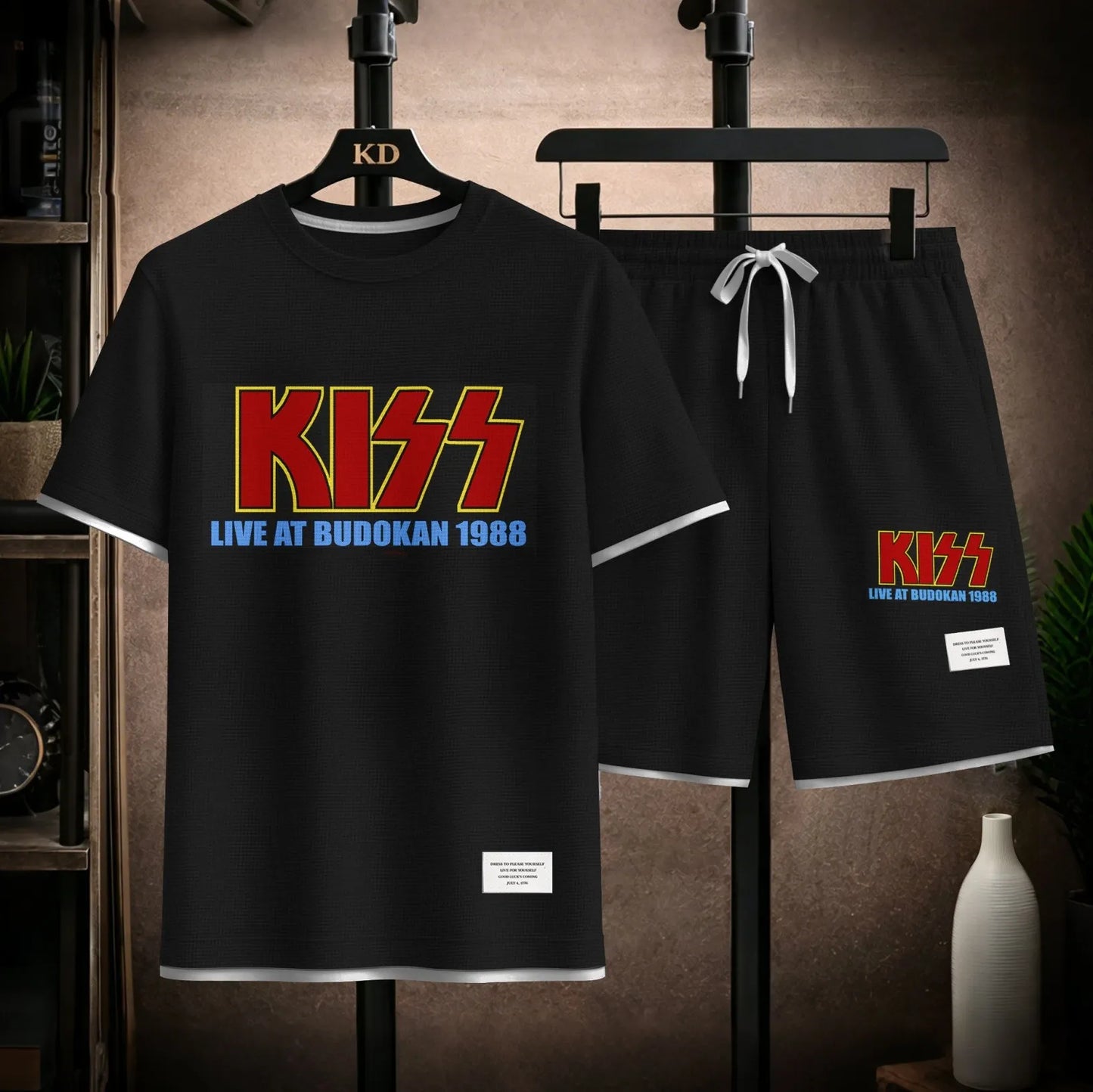 Men's KISS Print Short Sleeve Shirt and Drawstring Shorts Set, Casual Summer Two-Piece Outfit, Lightweight Breathable Relaxed Fit Athletic Set for Daily Wear, Beach, Vacation, Travel and Loungewear
