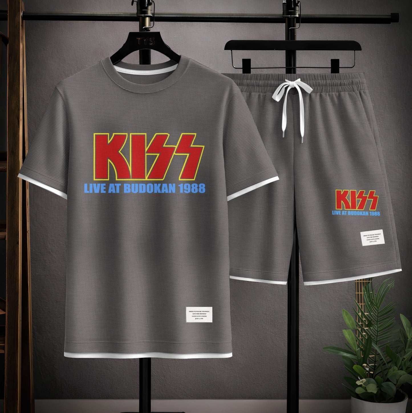 Men's KISS Print Short Sleeve Shirt and Drawstring Shorts Set, Casual Summer Two-Piece Outfit, Lightweight Breathable Relaxed Fit Athletic Set for Daily Wear, Beach, Vacation, Travel and Loungewear