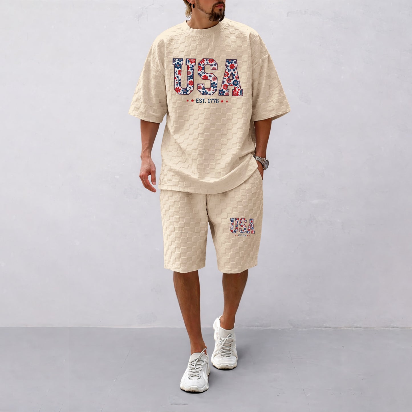Men's Spring/Summer USA-Print Plaid Drawstring Shorts Set—A casual summer outfit featuring a short-sleeve shirt and shorts, ideal for both everyday wear and athletic activities