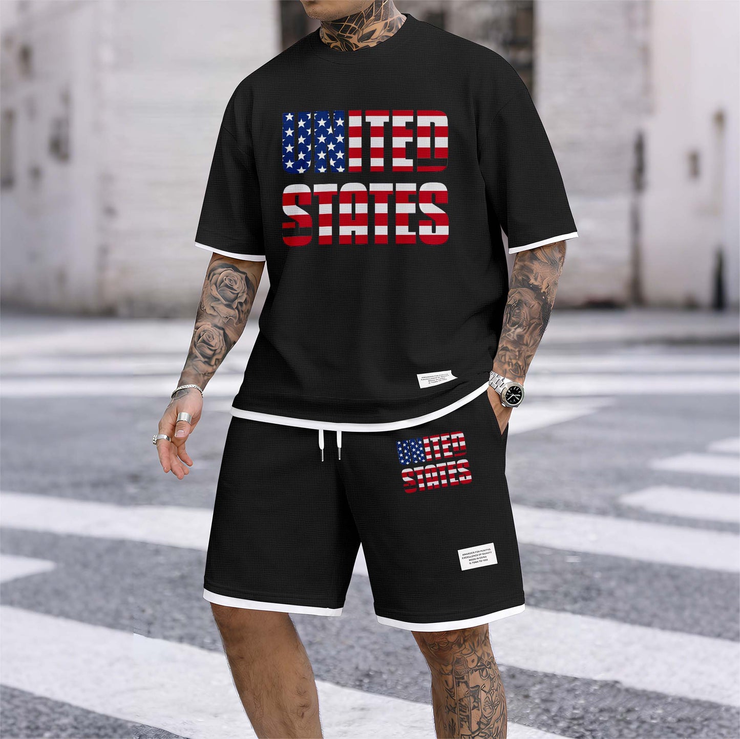 Men's United States Print Drawstring Shorts Set For Spring/Summer. A Casual Summer Outfit, Including A Short-Sleeved Shirt And Shorts, Suitable For Everyday Wear And Sports. A Two-Piece Set For A Relaxed And Energetic Lifestyle.