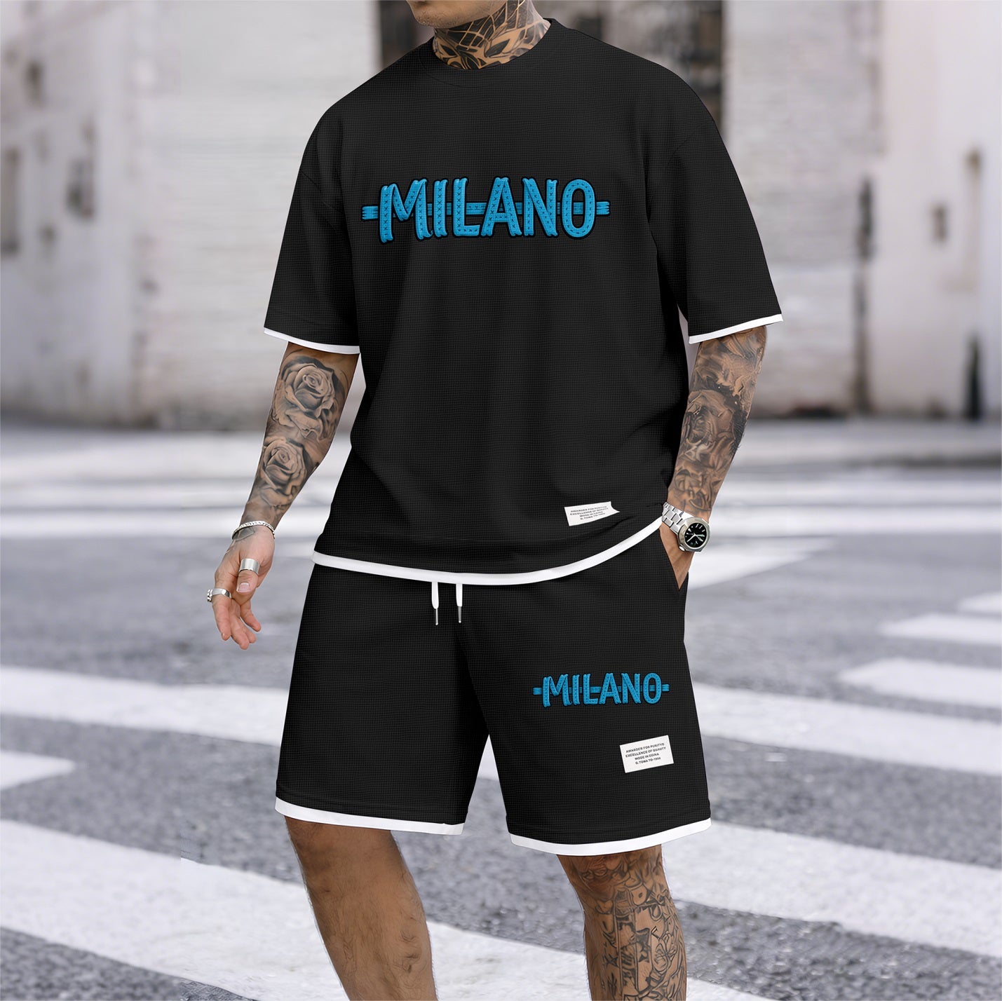 Men's MILANO print drawstring shorts set for spring/summer, a casual summer outfit including a short-sleeved shirt and shorts, suitable for everyday wear and sports. A two-piece set for a relaxed and energetic lifestyle.