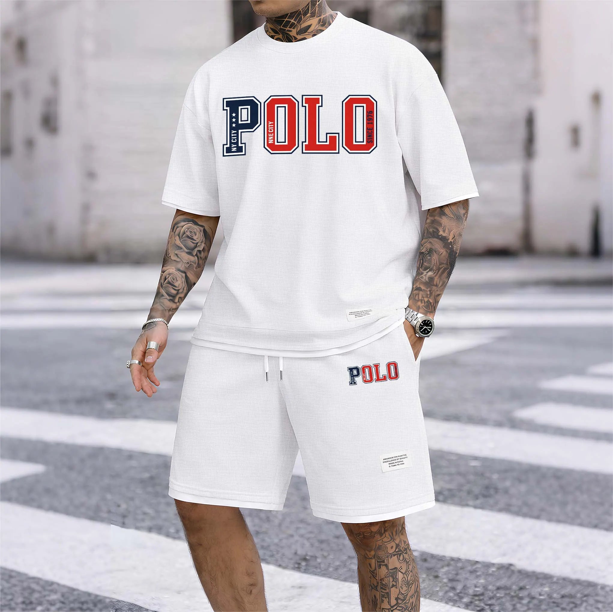Men's Polo Print Drawstring Shorts Set For Spring/Summer. A Casual Summer Outfit, Including A Short-Sleeved Shirt And Shorts, Suitable For Everyday Wear And Sports. A Two-Piece Set For A Relaxed And Energetic Lifestyle.