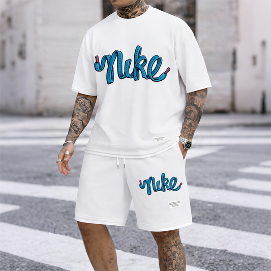 This Men's Classic Logo Drawstring Shorts Set Is Ideal For Spring And Summer. This Casual Summer Set Includes A Short-Sleeved Shirt And Shorts, Suitable For Both Everyday Wear And Workouts.