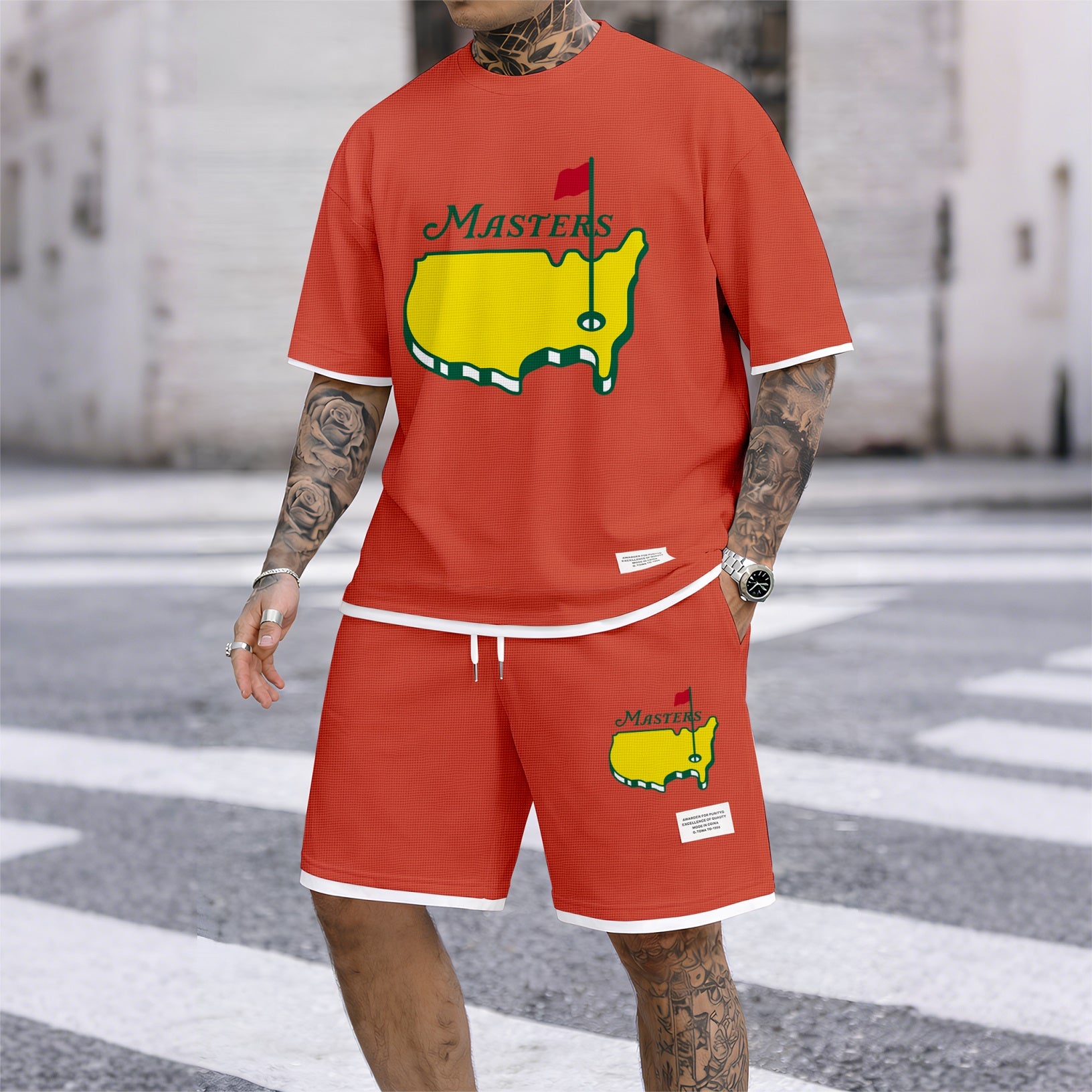 Men's Classic Golf Club print drawstring shorts set for spring/summer, a casual summer outfit including a short-sleeved shirt and shorts, suitable for everyday wear and sports. A two-piece set for a relaxed and energetic lifestyle.