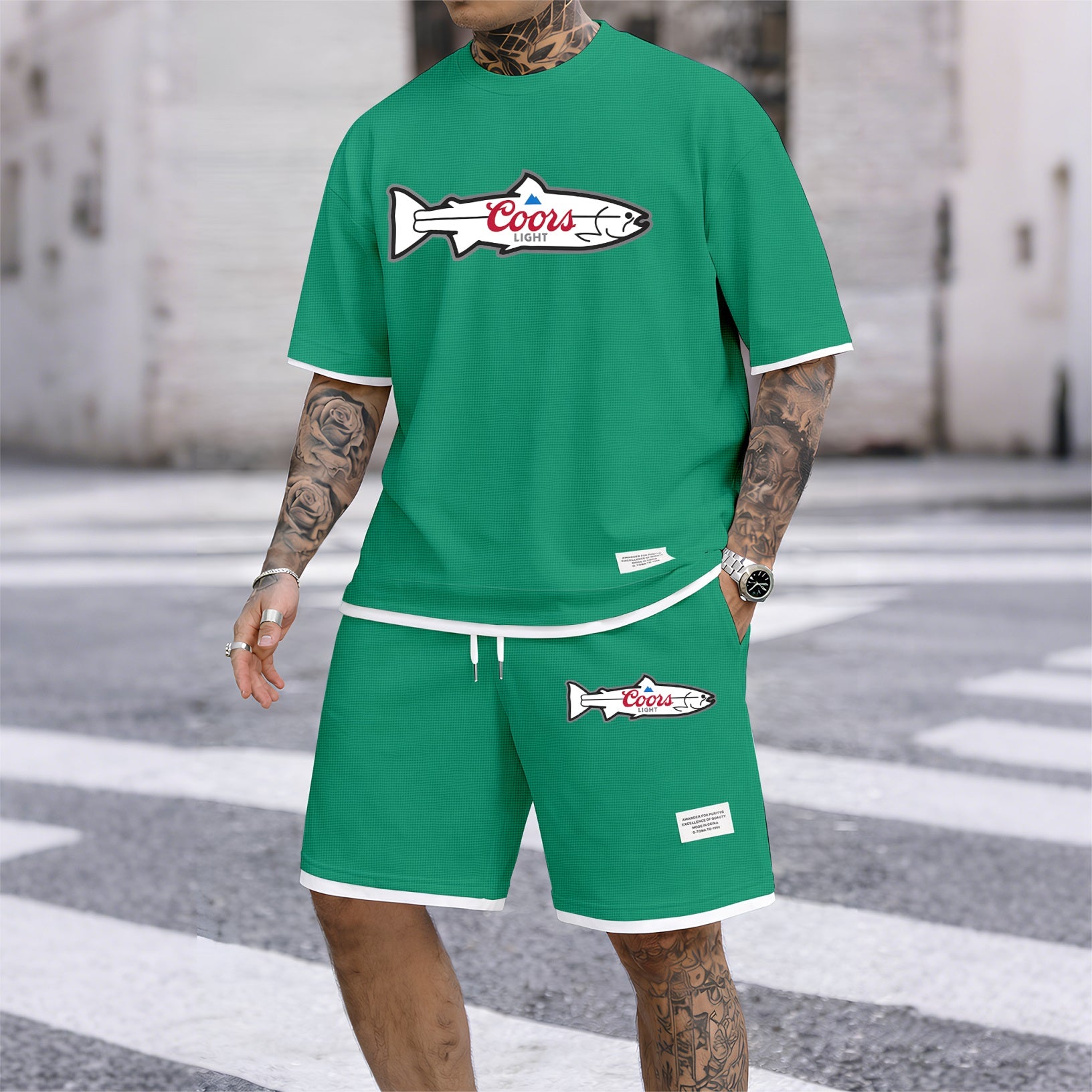 Men's vintage beverage print drawstring shorts set, suitable for spring and summer wear. This casual summer set includes a short-sleeved shirt and shorts, perfect for everyday wear and sports. Two-piece set design.