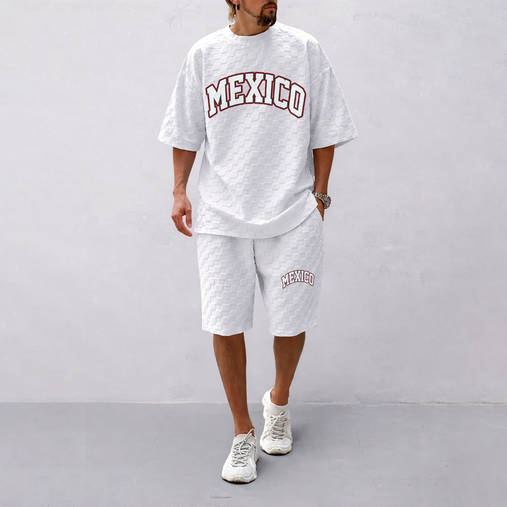 Men's Spring/Summer Mexican-Print Plaid Drawstring Shorts Set—A casual summer outfit featuring a short-sleeve shirt and shorts, ideal for both everyday wear and athletic activities