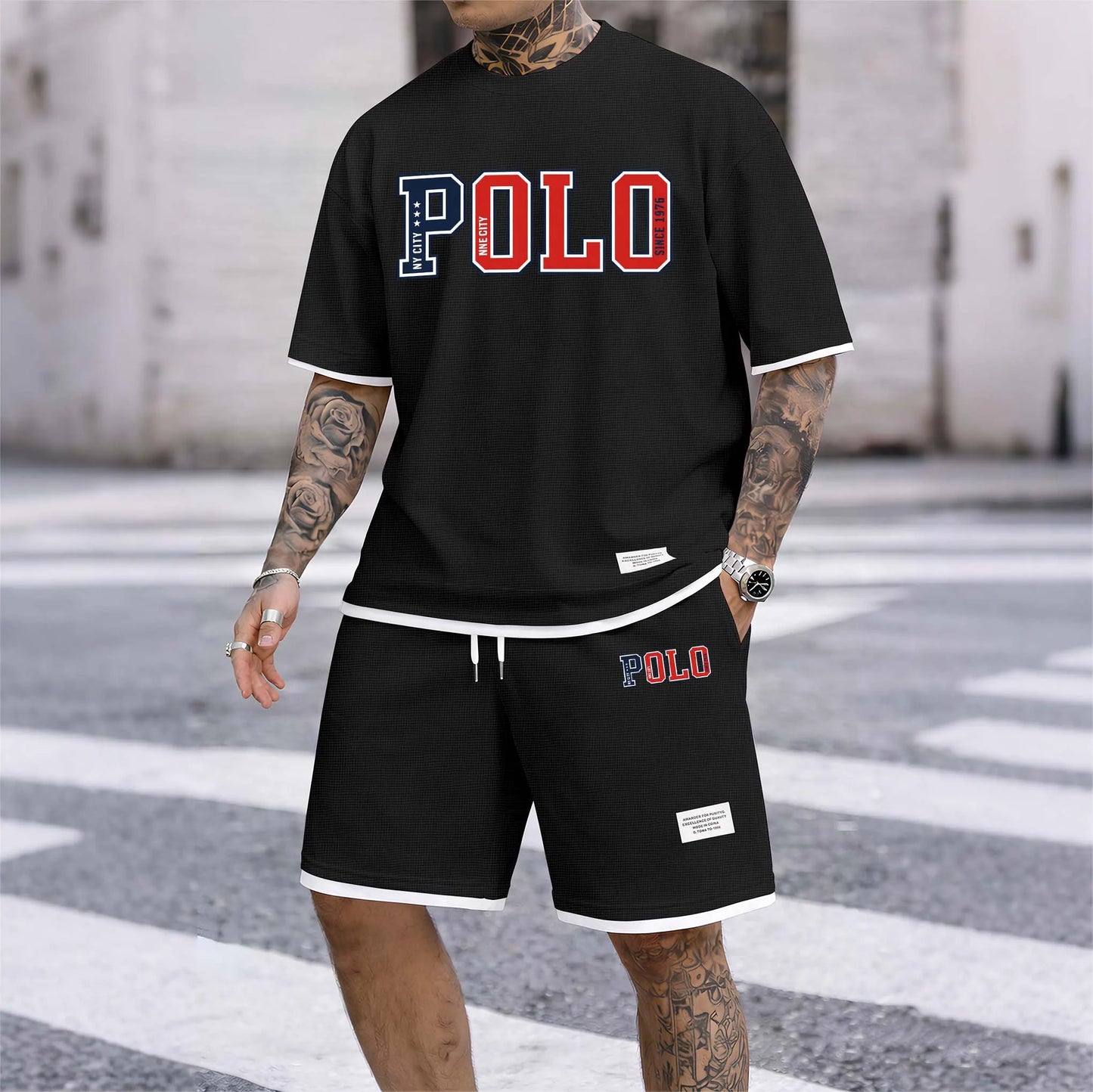 Men's Polo Print Drawstring Shorts Set For Spring/Summer. A Casual Summer Outfit, Including A Short-Sleeved Shirt And Shorts, Suitable For Everyday Wear And Sports. A Two-Piece Set For A Relaxed And Energetic Lifestyle.