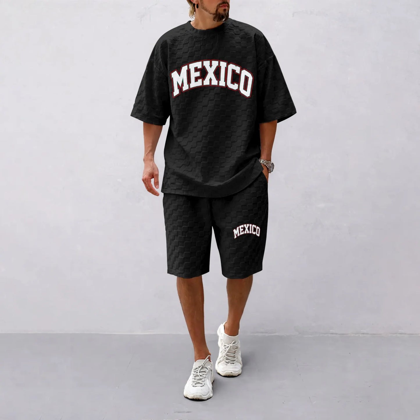 Men's Spring/Summer Mexican-Print Plaid Drawstring Shorts Set—A casual summer outfit featuring a short-sleeve shirt and shorts, ideal for both everyday wear and athletic activities