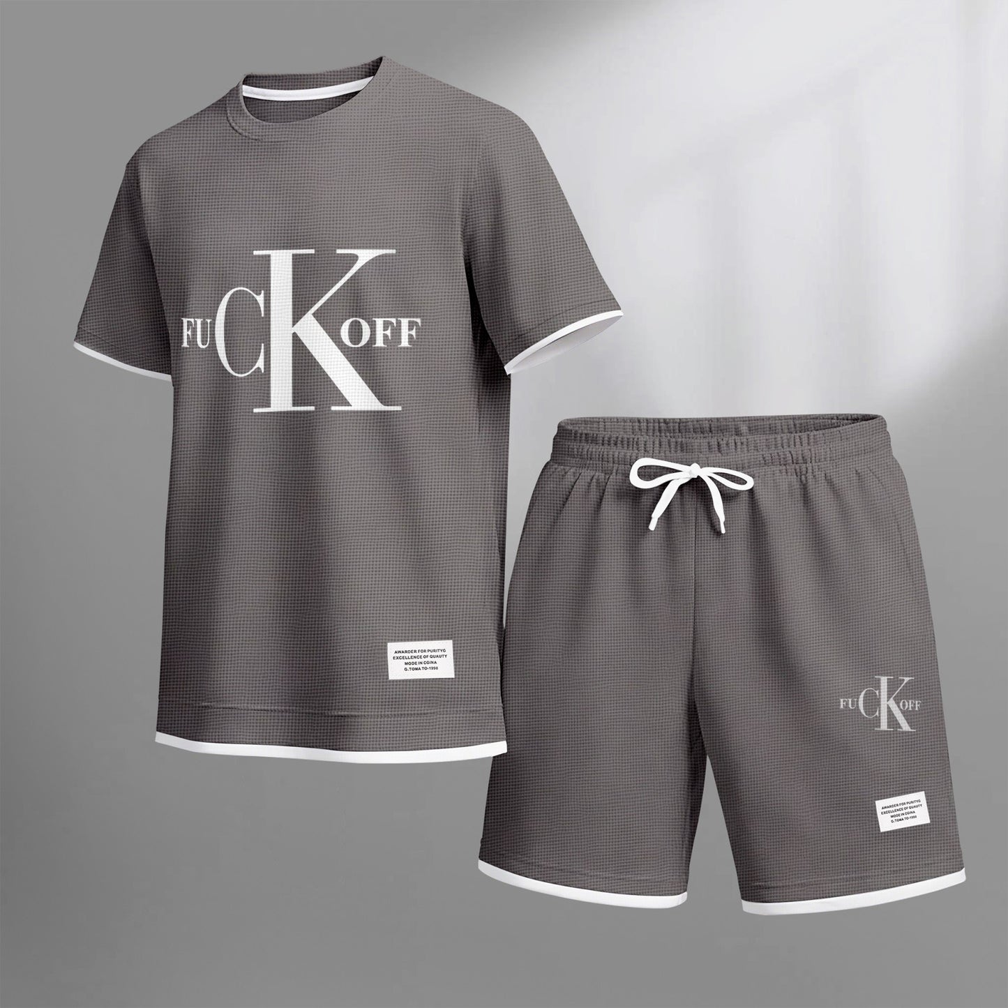 Men's Classic print drawstring shorts set for spring/summer, a casual summer outfit including a short-sleeved shirt and shorts, suitable for everyday wear and sports. A two-piece set for a relaxed and energetic lifestyle.