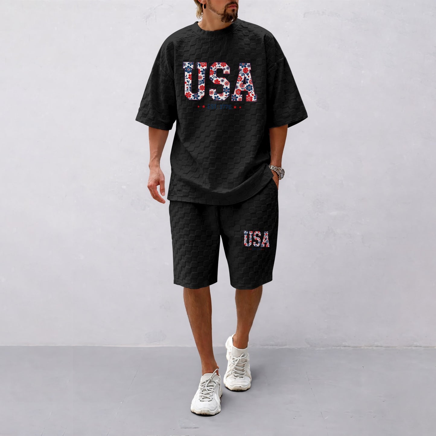 Men's Spring/Summer USA-Print Plaid Drawstring Shorts Set—A casual summer outfit featuring a short-sleeve shirt and shorts, ideal for both everyday wear and athletic activities