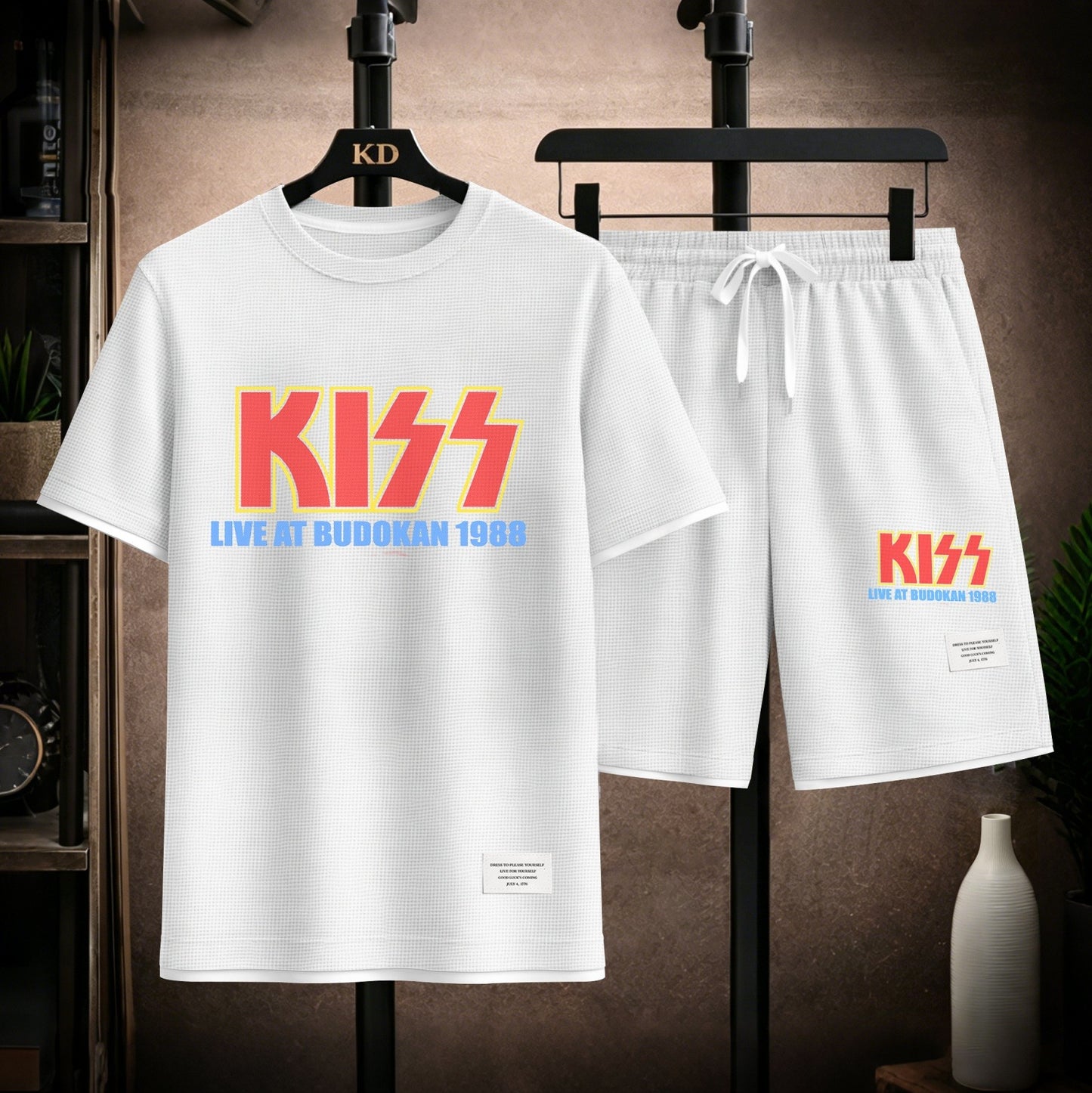 Men's KISS Print Short Sleeve Shirt and Drawstring Shorts Set, Casual Summer Two-Piece Outfit, Lightweight Breathable Relaxed Fit Athletic Set for Daily Wear, Beach, Vacation, Travel and Loungewear