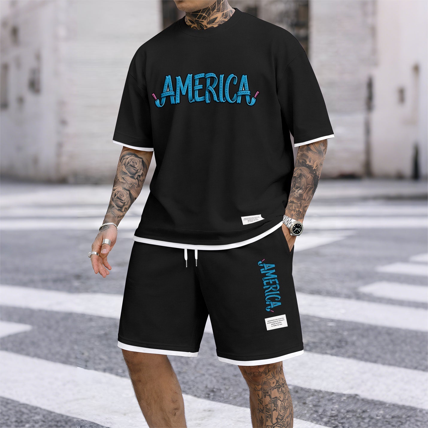 Men's American print drawstring shorts set for spring/summer, a casual summer outfit including a short-sleeved shirt and shorts, suitable for everyday wear and sports. A two-piece set for a relaxed and energetic lifestyle.